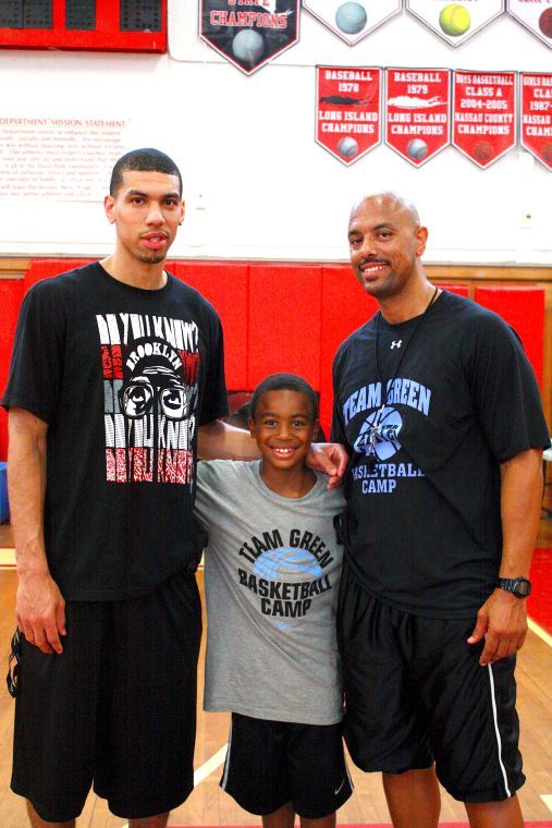 Creighton students attend camp with NBA champion Danny Green