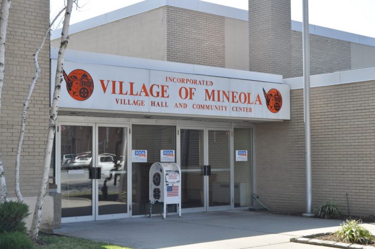 Mineola sets plans to modernize parking
