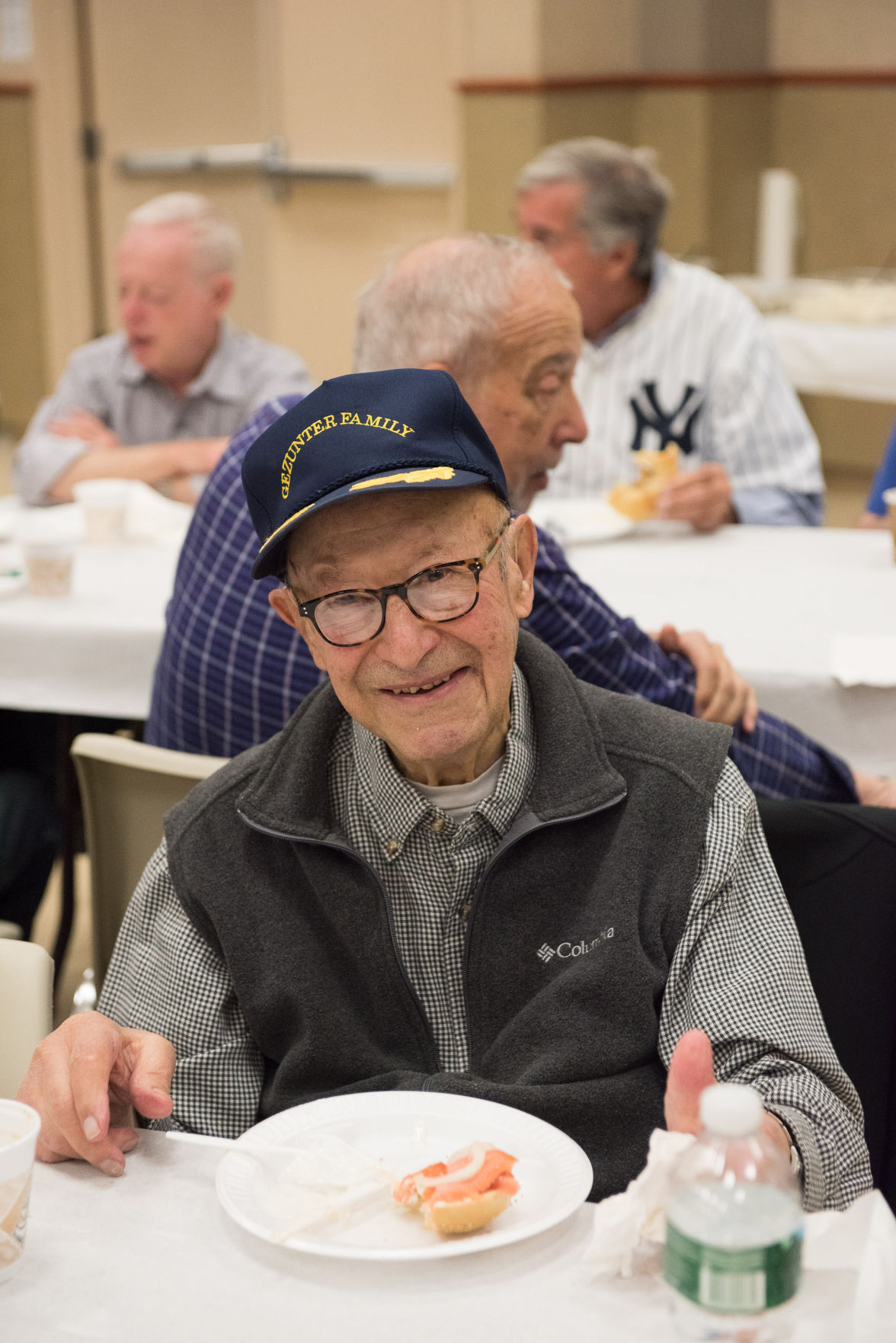 Longtime Roslyn resident, WWII veteran turns 100