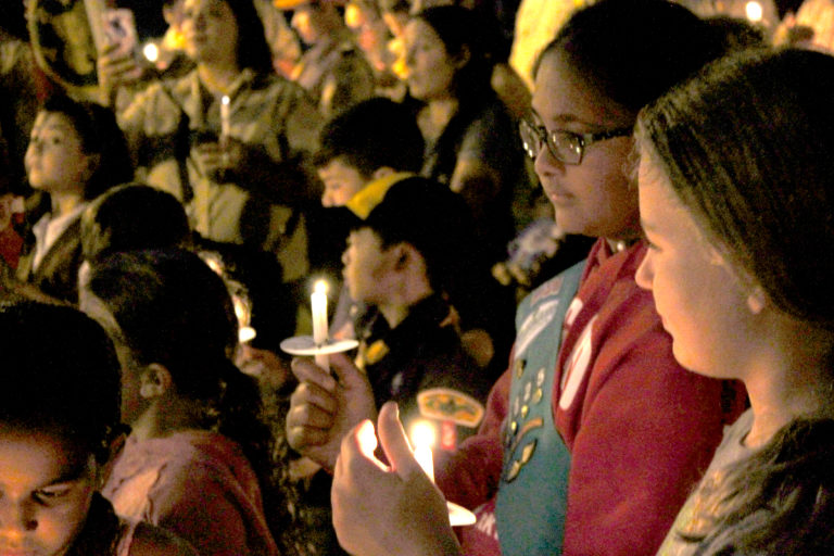 Candlelight creates somber 9/11 remembrance in East Williston