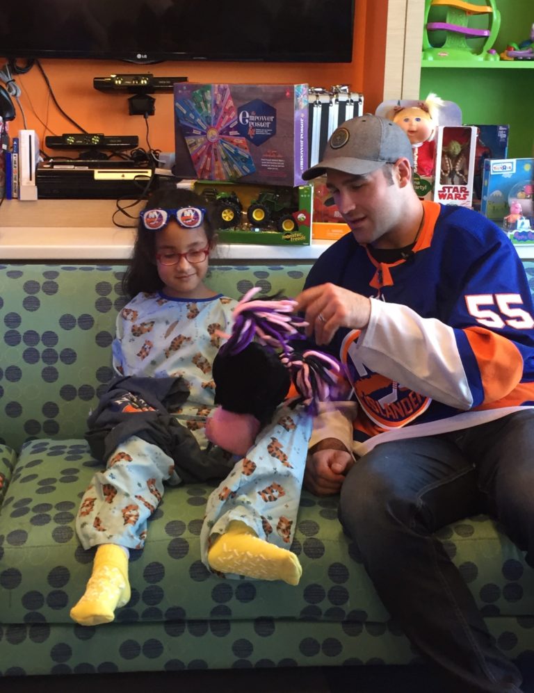 Islanders bring toys to kids at Cohen Children’s Medical Center