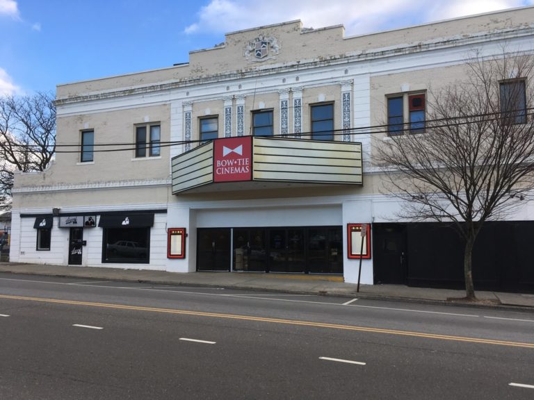 Bow Tie Cinema closes in Port Washington