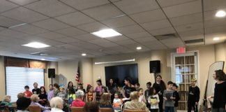 Children from ten families gathered at the Atria on Saturday afternoon to give back to the community.(Photo courtesy of Liat Shamash)