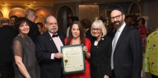 Cantor Leslie Friedlander, Elliott Gayer, Belle Gayer, Supervisor Judi Bosworth and Rabbi Jerry Blum at Temple Isaiah of Great Neck’s annual dinner dance. (Photo courtesy of the Town of North Hempstead)