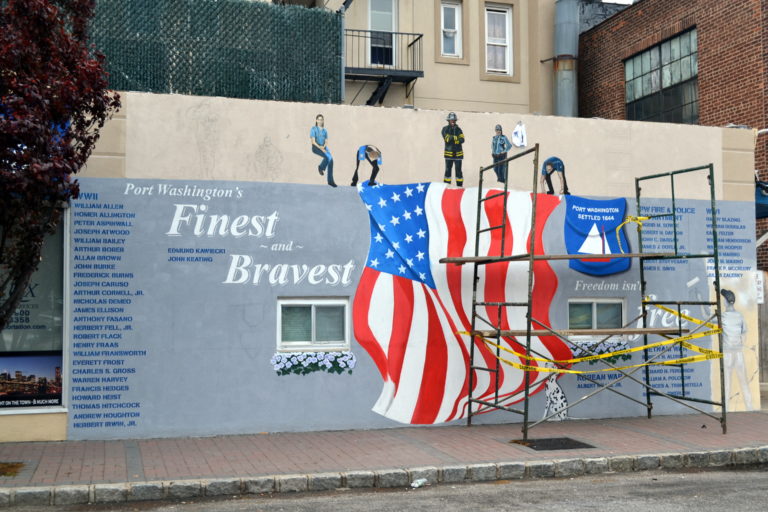 New Port mural honors local heroes