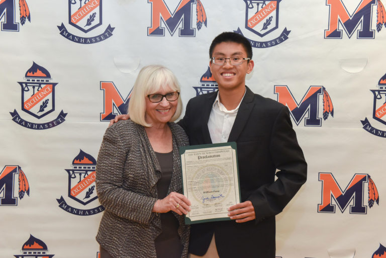 Town honors Manhasset alumnus with Civic Spirit Award
