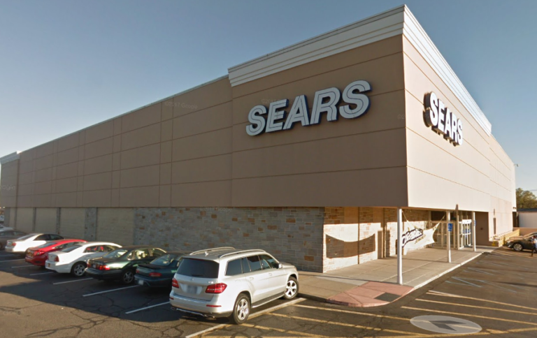 New Hyde Park Sears to close its door in November