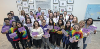 Students from Great Neck North Middle School share letters of gratitude with doctors and nurses at Northwell Health’s Cancer Institute. (Photo courtesy of Northwell Health)