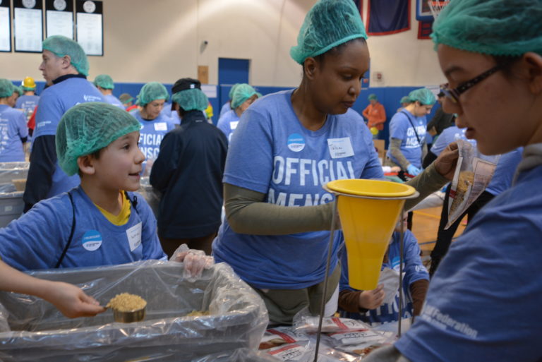 Sid Jacobson JCC packages 30,000 meals on Martin Luther King Jr. Day