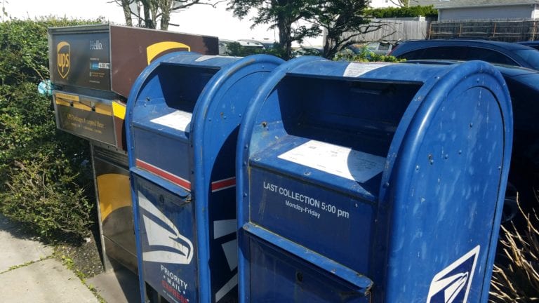 Town warns residents of schemers ‘phishing’ mailboxes for checks