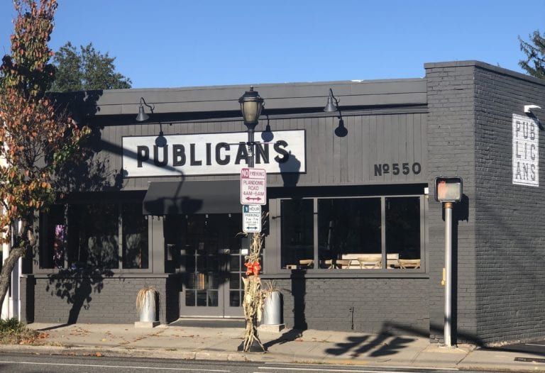 Plandome Road mainstay Publicans officially reopens