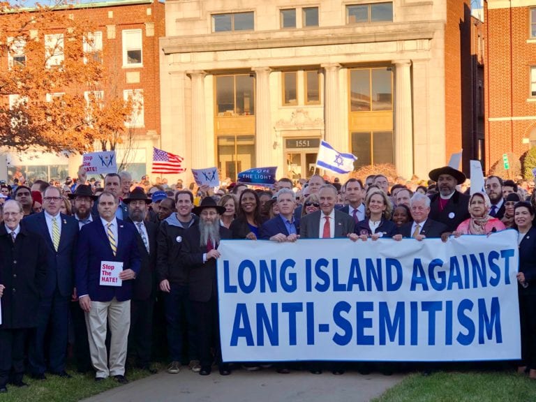 Over 2,500 attend march against anti-Semitism
