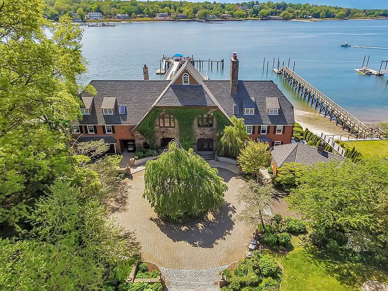 Whitney Boathouse on the market for $11.9 million