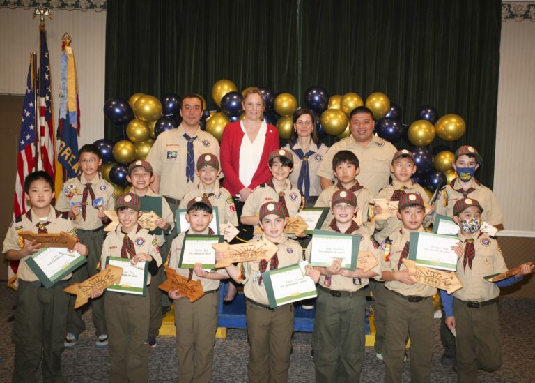 Council Member Lurvey recognizes Cub Scout Pack 178