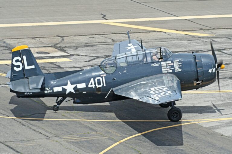 American Airpower Museum presents Warbird Weekends Salute to American airpower