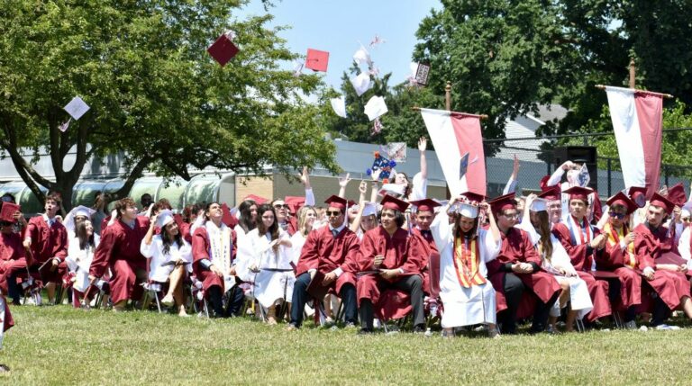 Seniors honored at North Shore High School 2022 graduation