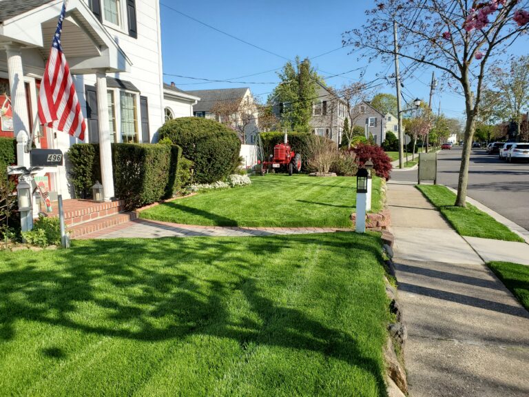 Mineola man wins Jonathan Green “Show Us Your Lawn” contest