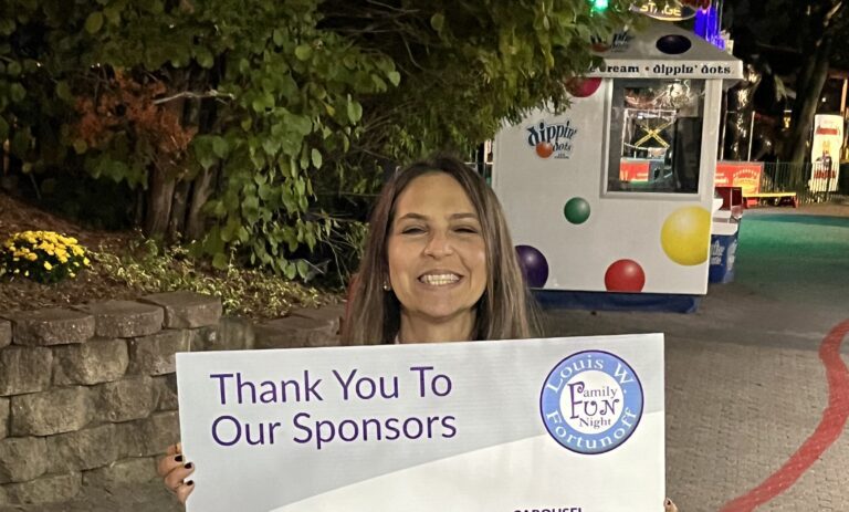 Louis W. Fortunoff Family Fun Night at Adventureland attracts more than 650 supporters and raises approximately $300,000 benefiting the Lustgarten Foundation