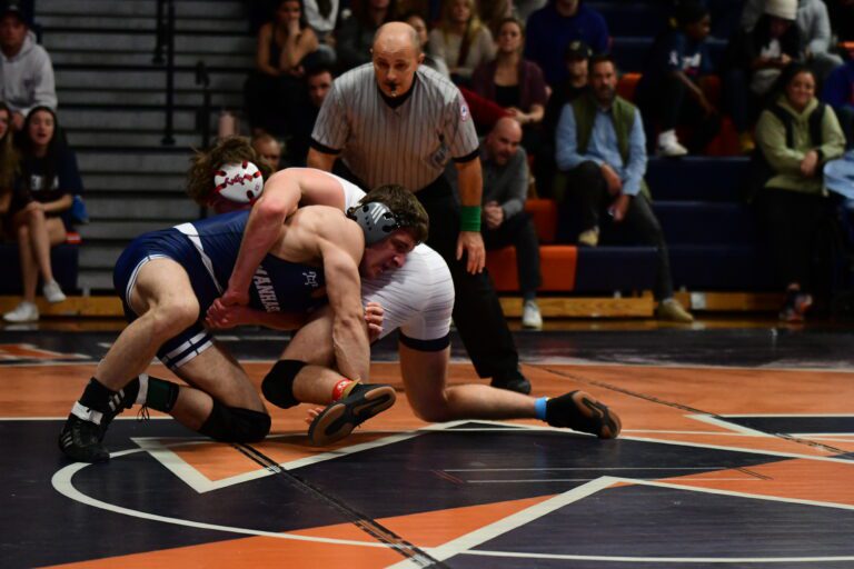 Manhasset wrestler Carlson out to avenge loss, win state title as senior