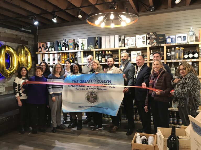Ribbon cutting for Roslyn Wine and Liquor