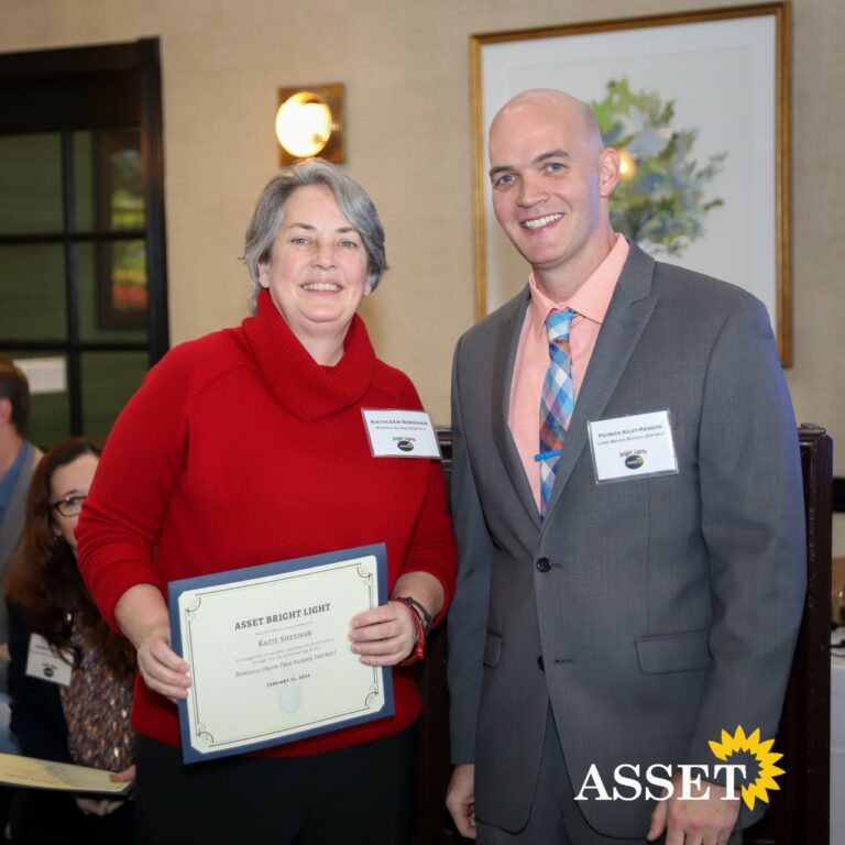 Mineola teacher honored with ASSET Bright Lights Award