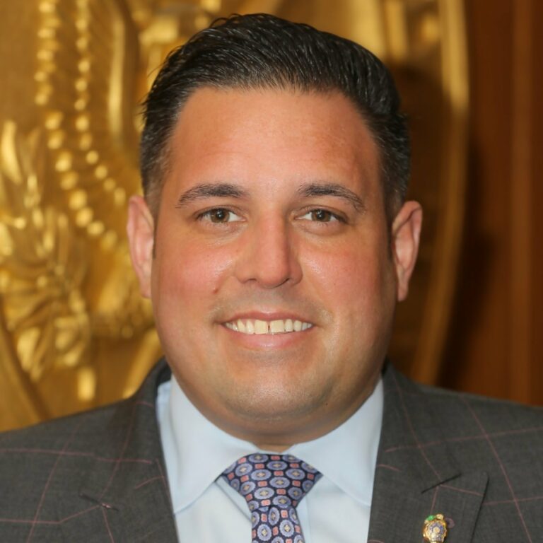 CD-3 residents call on D’Esposito to back resolution that would expel Santos from House