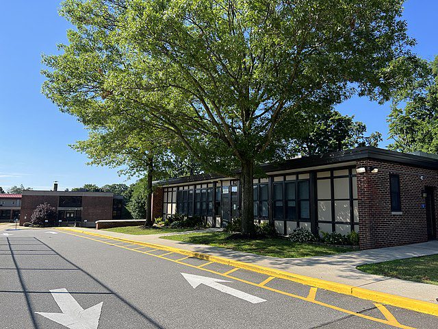 Roslyn Board of Education approves bids for high school reconstruction