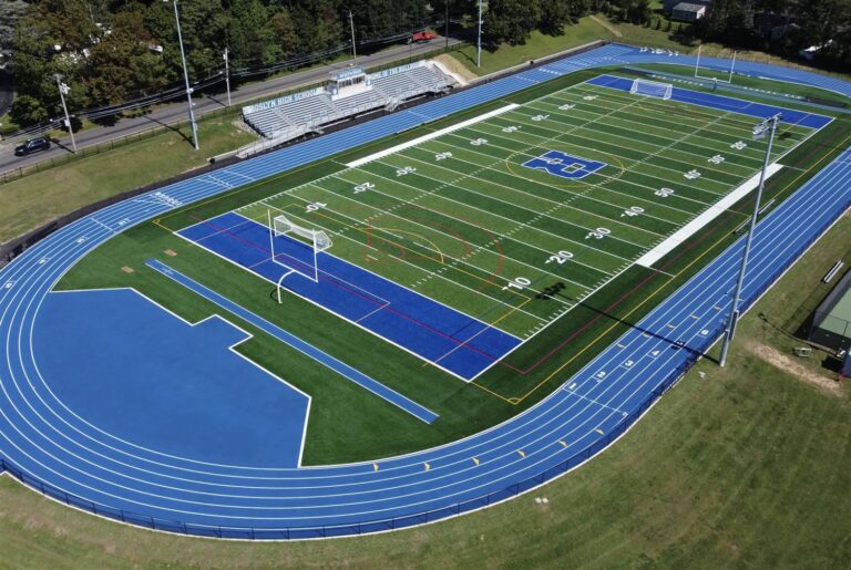 Roslyn High School unveils new athletic field