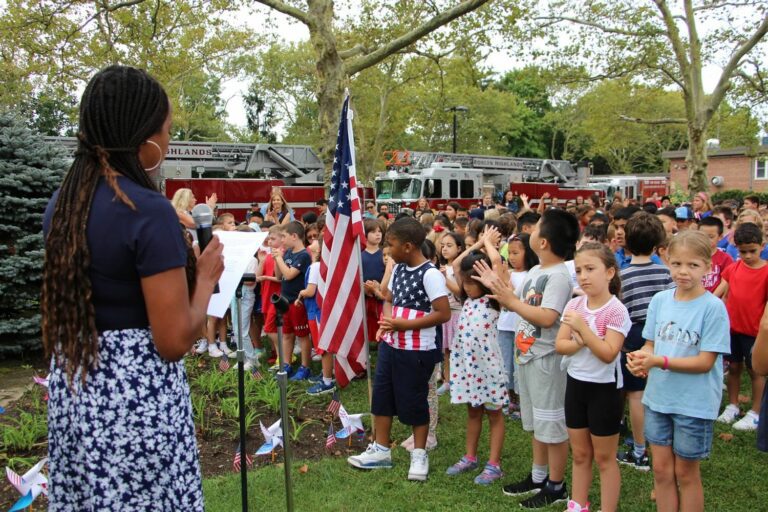 Roslyn School District marks 22nd anniversary of 9/11
