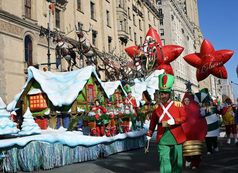 Going Places: It’s the Magical Time of Year! Holiday Festivities Get Underway in NYC