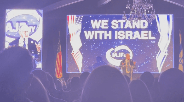 Alan Dershowitz calls for denuclearization of Iran at Great Neck pro-Israel event