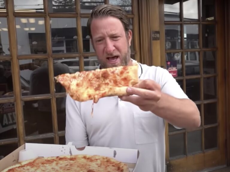 Barstool Founder Dave Portnoy reviews Gino’s, da-Angelo’s pizzerias