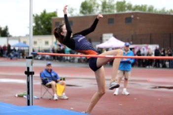 Manhasset’s Voelker, Great Neck’s Spagnoli among stars at state track championships