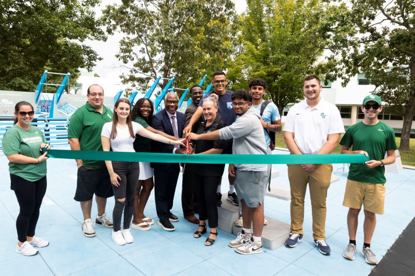 SUNY Old Westbury prioritizes wellness with new Fitness Court – Community News – The Island 360